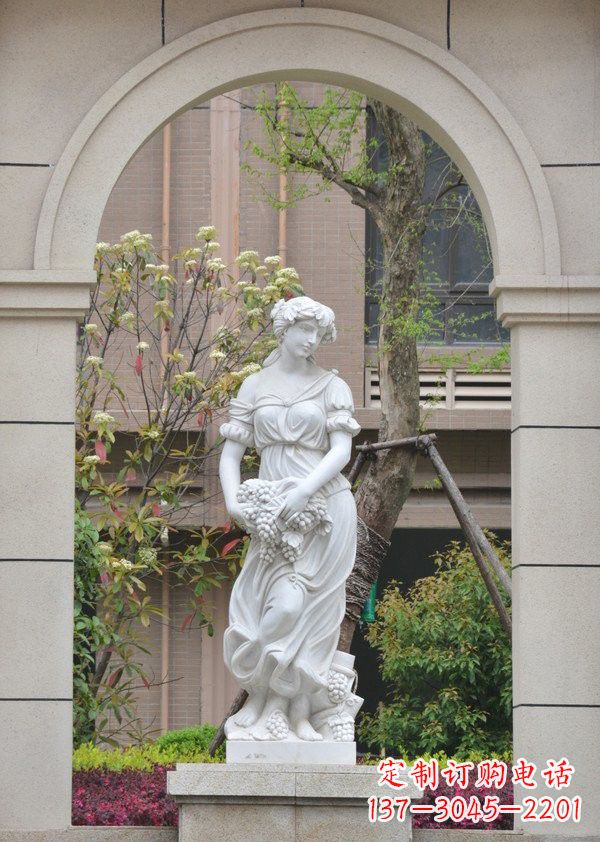 山西汉白玉精美美女雕塑