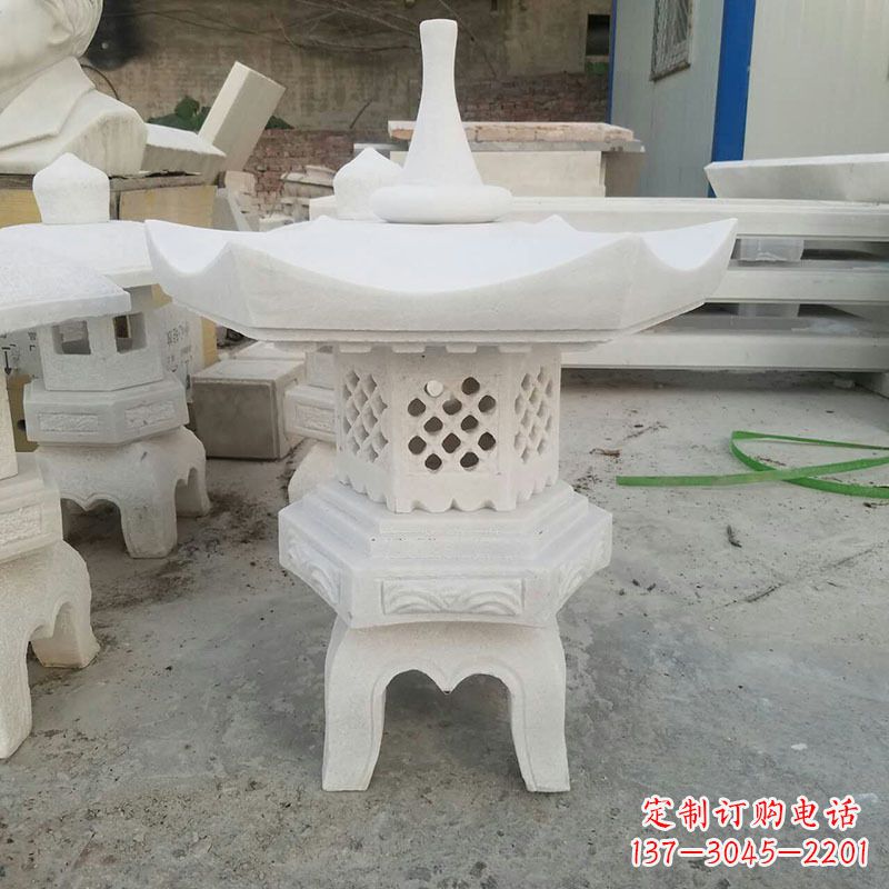 山西汉白玉中式石雕灯笼