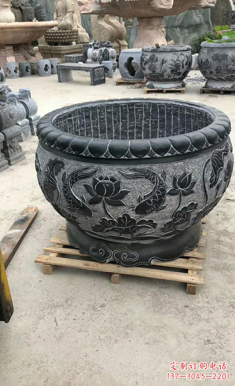 山西荷花鲤鱼石浮雕水缸,精美独特的艺术之作