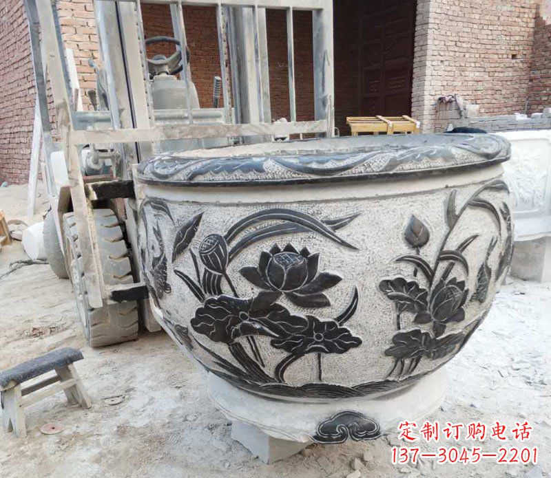 山西荷花水缸青石浮雕
