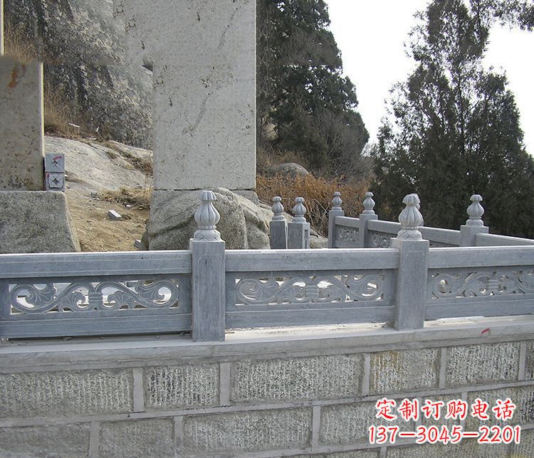 山西中领雕塑:门神镇守!大理石栏板石雕