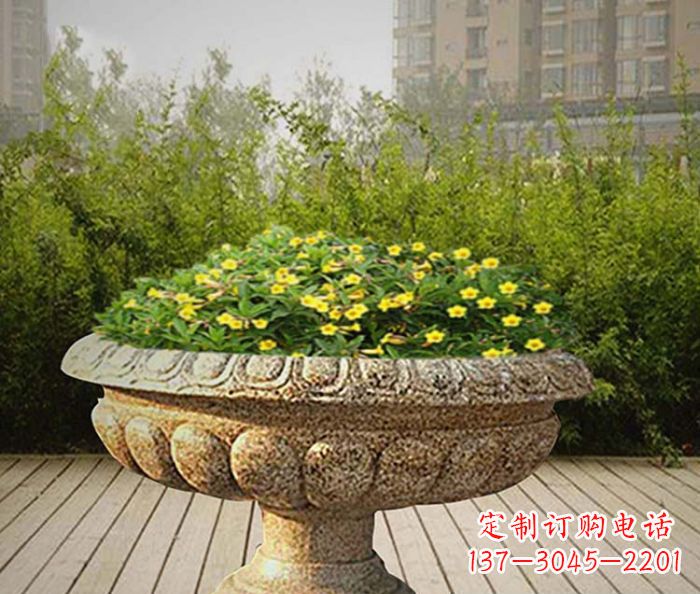 山西精美雕刻的花岗岩花盆驰骋提供