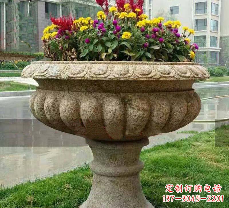 山西花岗岩小区花盆石雕