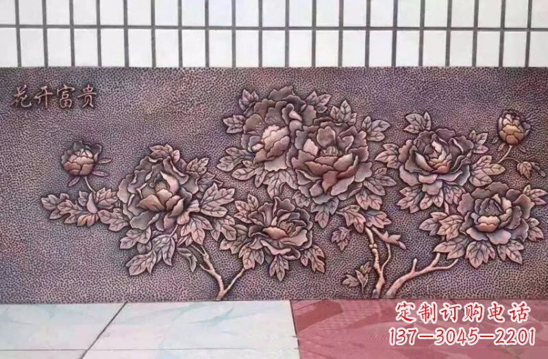 山西精美绝伦的牡丹铜浮雕