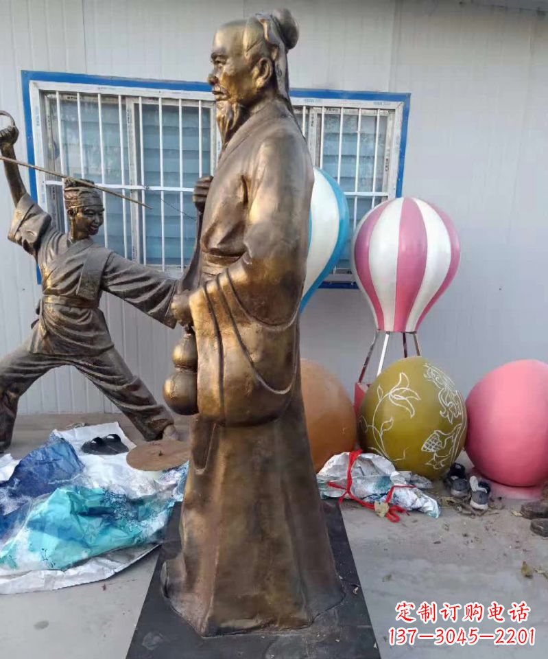 山西传承中医华佗的传奇—华佗名医铜雕