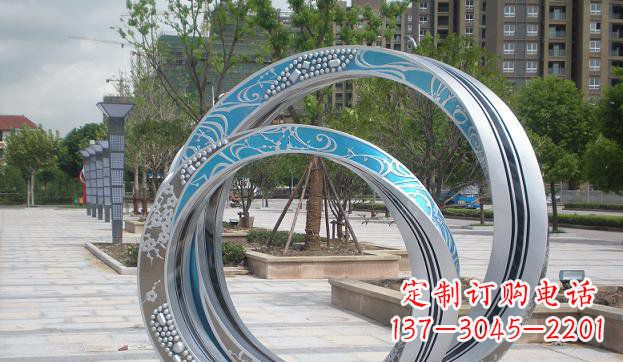 山西铸造精良的不锈钢圆环雕塑