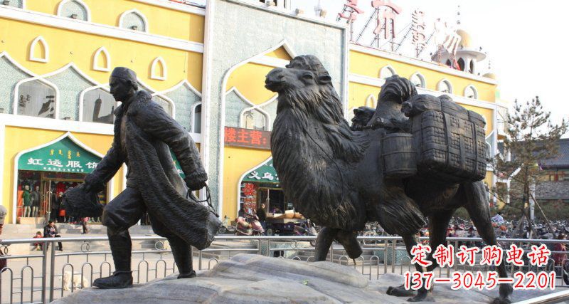 山西街边赶路的新疆人和骆驼小品铜雕