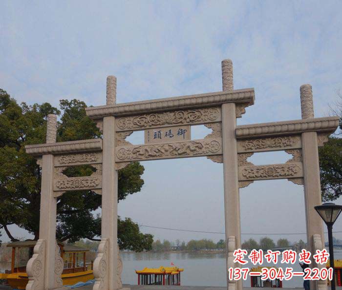 山西景区三门古典牌坊石雕