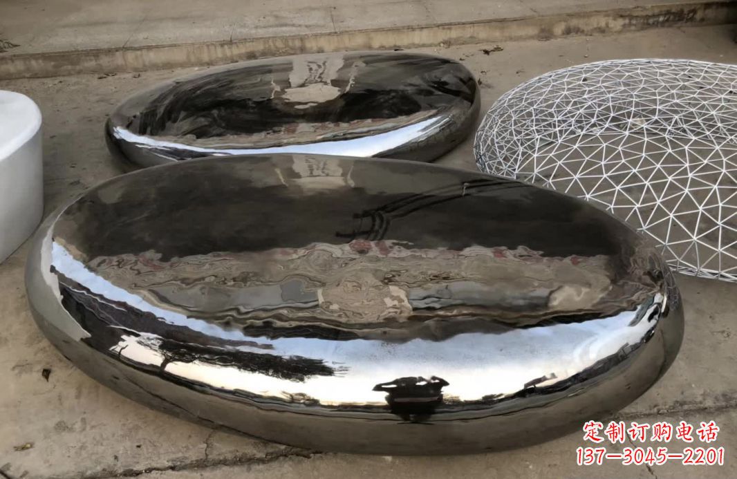 山西享受艺术的魅力,请选择中领雕塑的镜面不锈钢鹅卵石雕塑