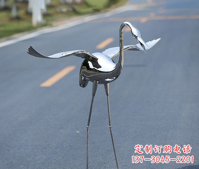 山西中领雕塑:酒店装饰精美仙鹤雕塑