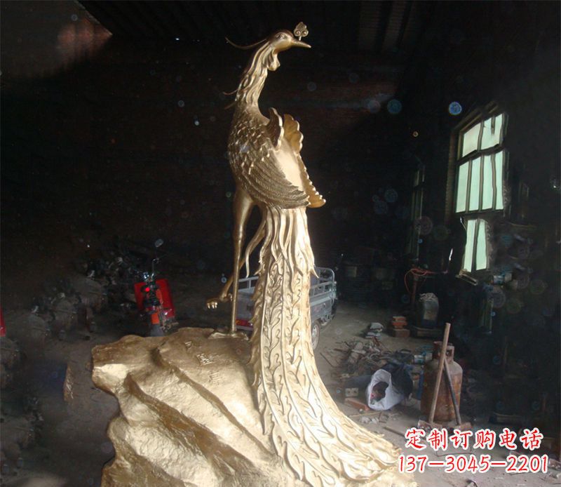 山西精美制作的孔雀雕塑