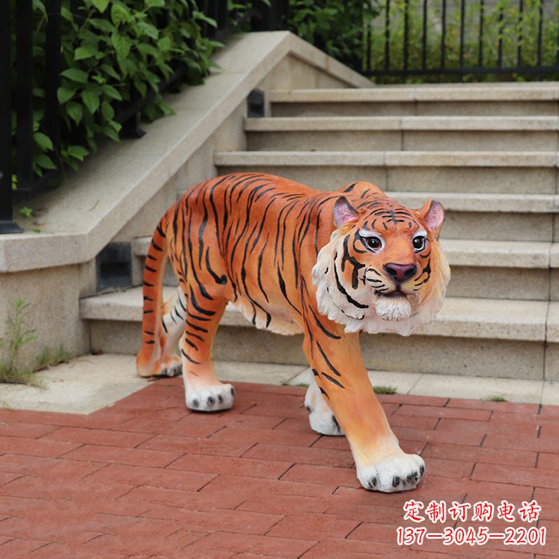 山西老虎玻璃钢仿雕塑-小区园林仿真动物摆件