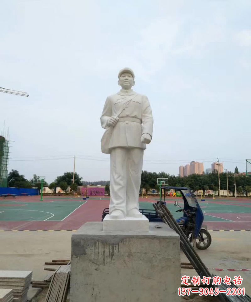 山西精美雷锋石雕,纪念伟大的民族英雄