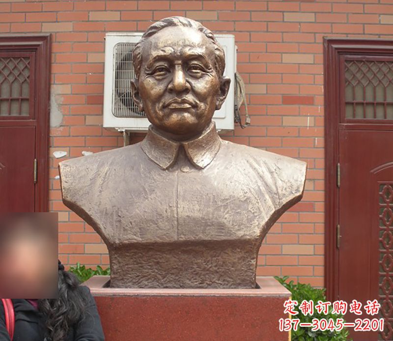 山西铜雕李四,与众不同的光头匠艺