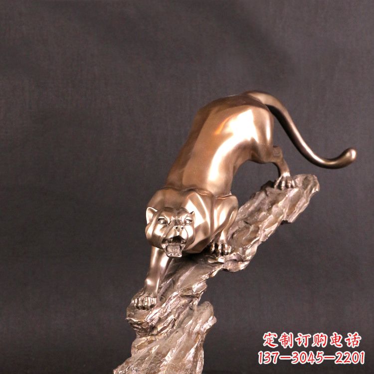 山西猎豹玻璃钢雕塑——高级定制精美雕塑