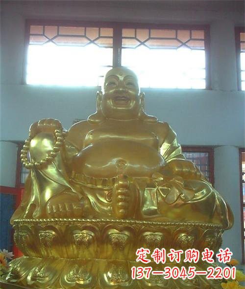 山西传统工艺制作鎏金弥勒佛像