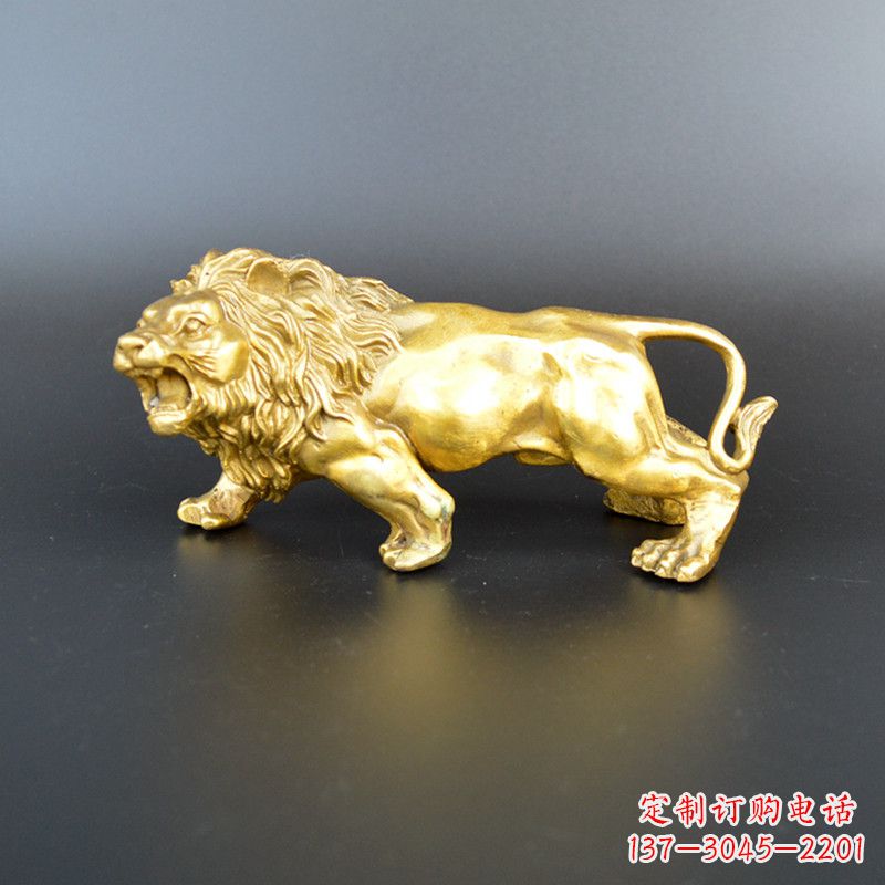 山西鎏金西洋狮子雕塑