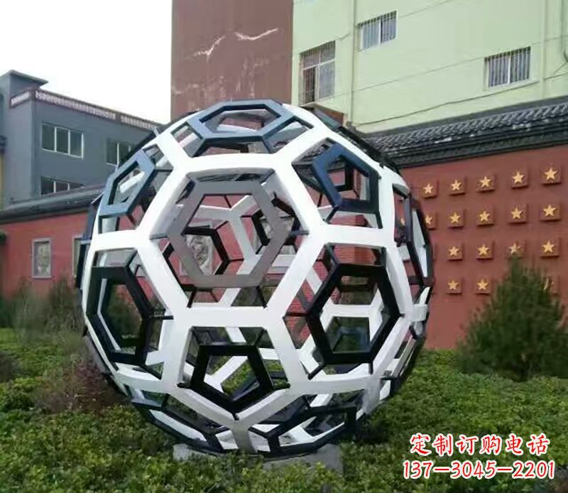 山西中领雕塑定制足球公园不锈钢雕塑