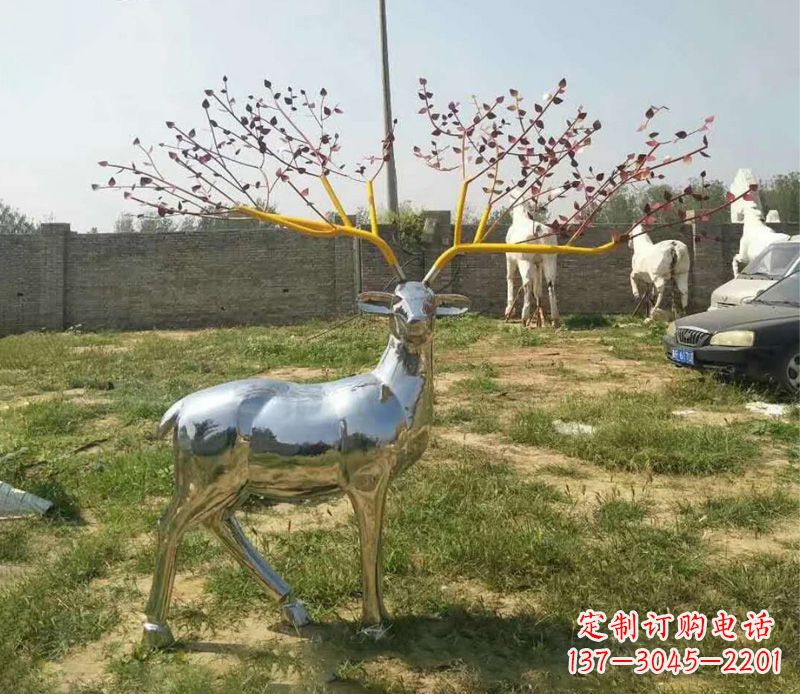山西梅花鹿镜面不锈钢雕塑