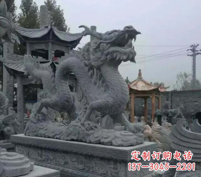 山西门口青石龙石雕
