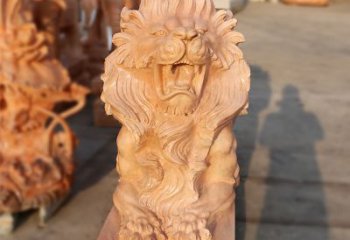 山西象征力量的汇丰狮子红石雕