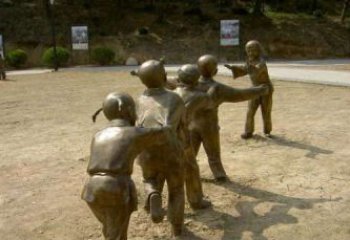 山西珍贵传统，中领雕塑老鹰抓小鸡铜雕