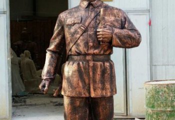 山西雷锋铜雕，传承爱心精神