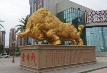 山西鎏金开荒牛铜雕像，城市街道景观动物雕塑