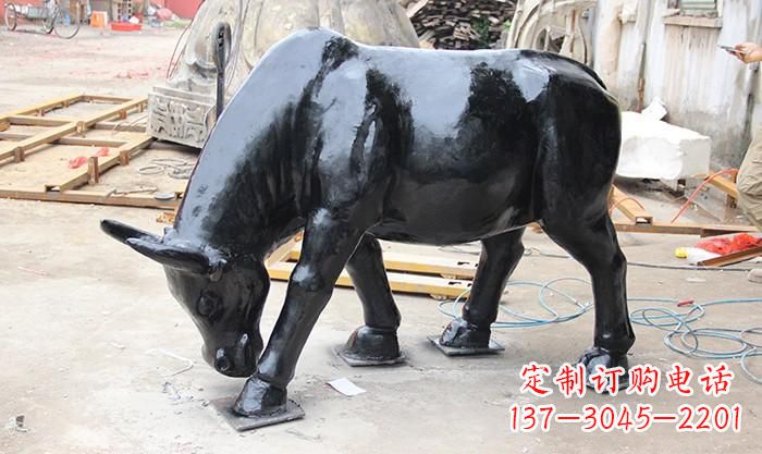 山西把传统牧场风情带回家,领雕塑的艺术牛雕塑等你来!