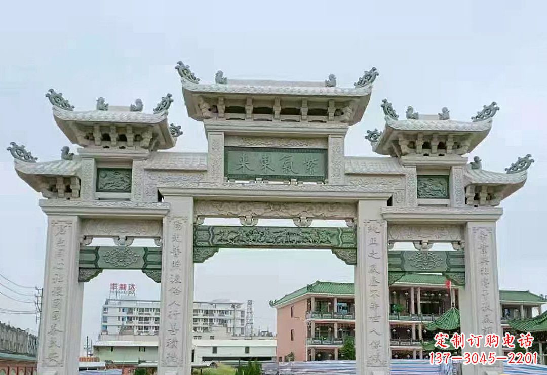 山西牌坊的石雕牌楼