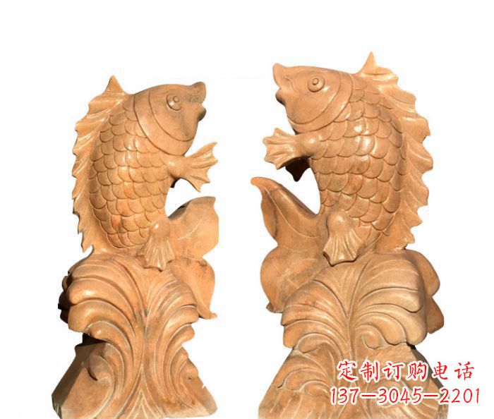 山西中领雕塑:精美的鲤鱼喷水晚霞红石雕