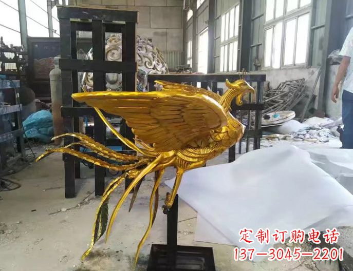 山西漆金凤凰雕塑,神兽朱雀动物雕塑摆件