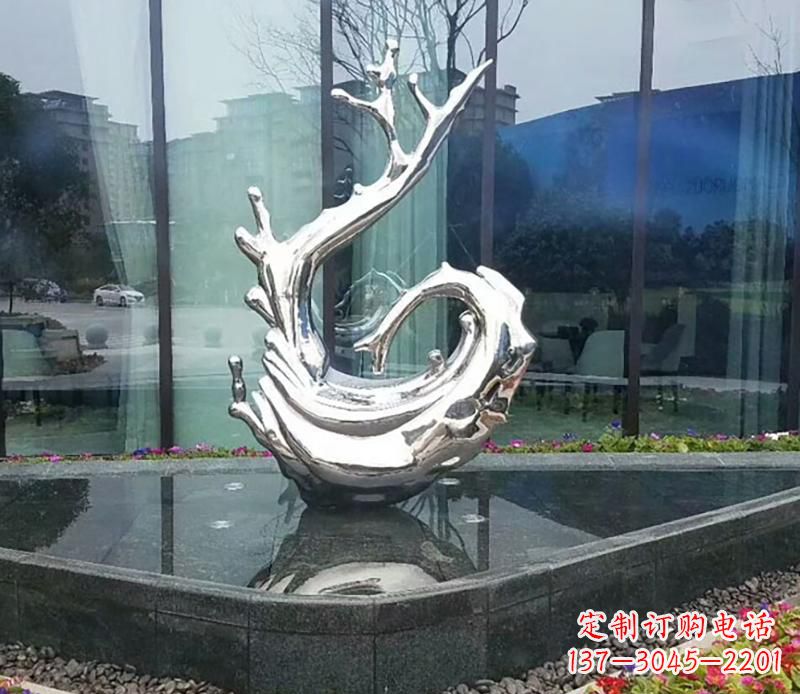 山西炫耀雕塑——不锈钢火苗抽象雕塑