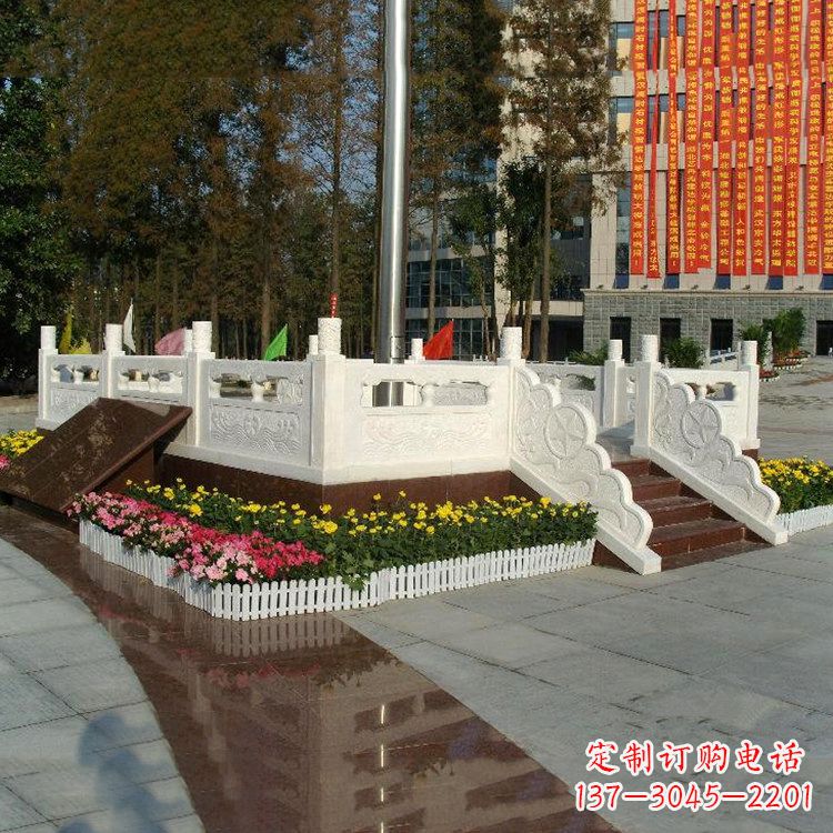 山西企业汉白玉石雕广场升旗台