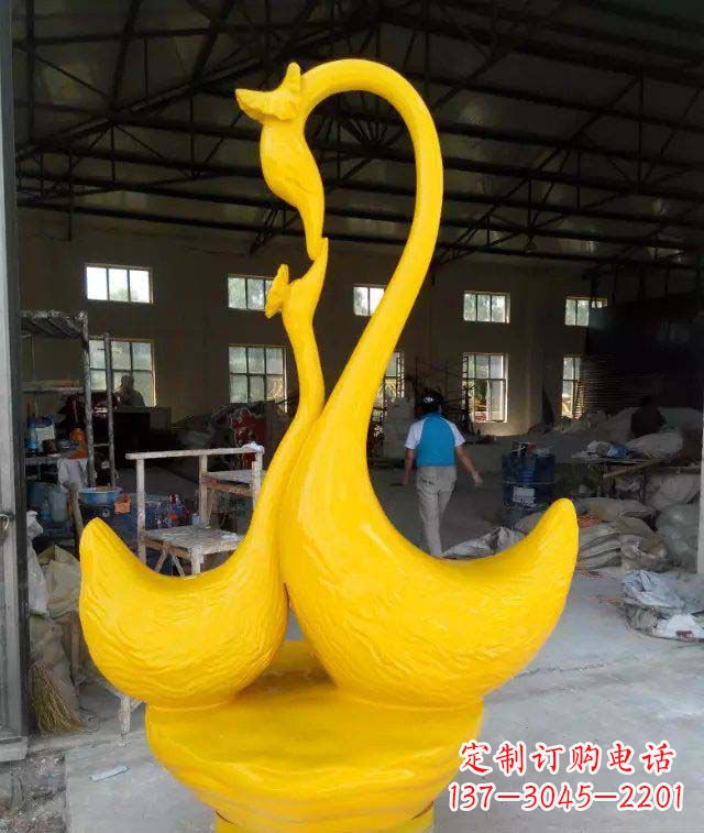 山西精致的天鹅玻璃钢雕塑