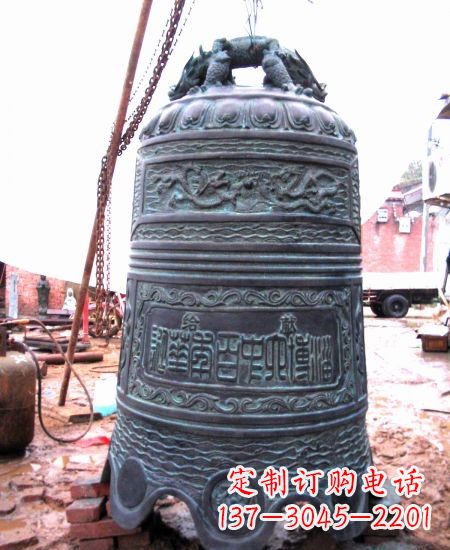 山西精美历久弥新的青铜钟雕塑