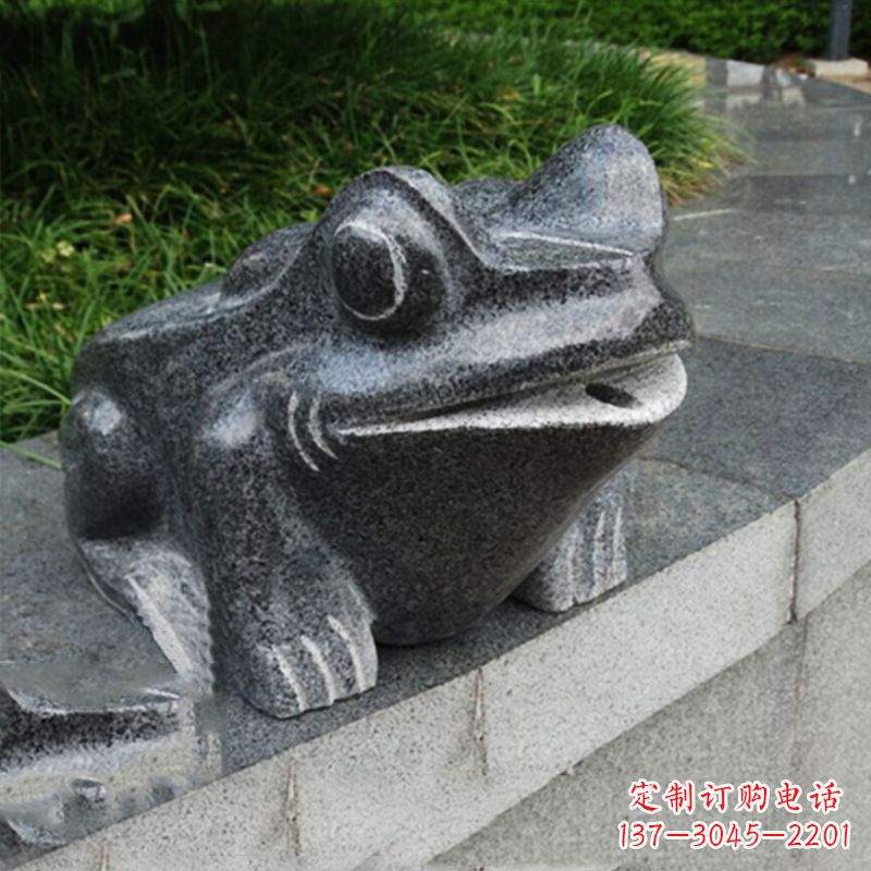 山西活力四射的青蛙喷水雕塑