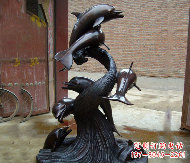 山西群雕浪花海豚摆件