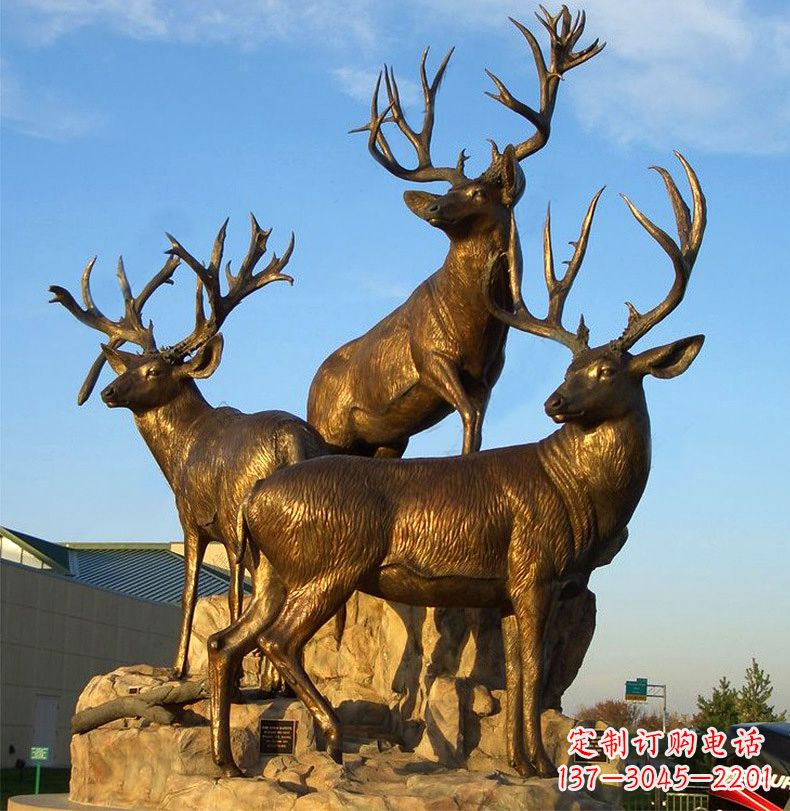山西三鹿登高鹿景观铜雕,让你秀智慧雕刻艺术