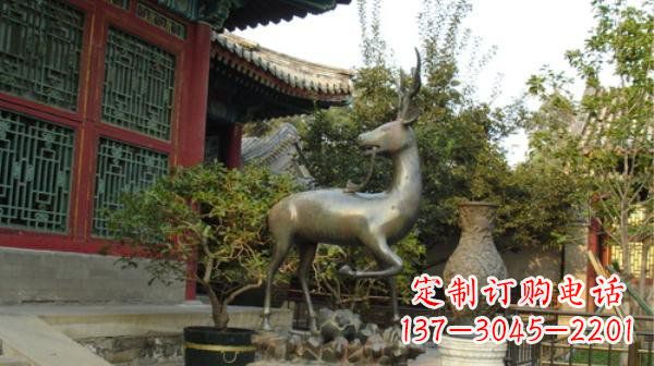 山西神鹿寺庙动物铜雕