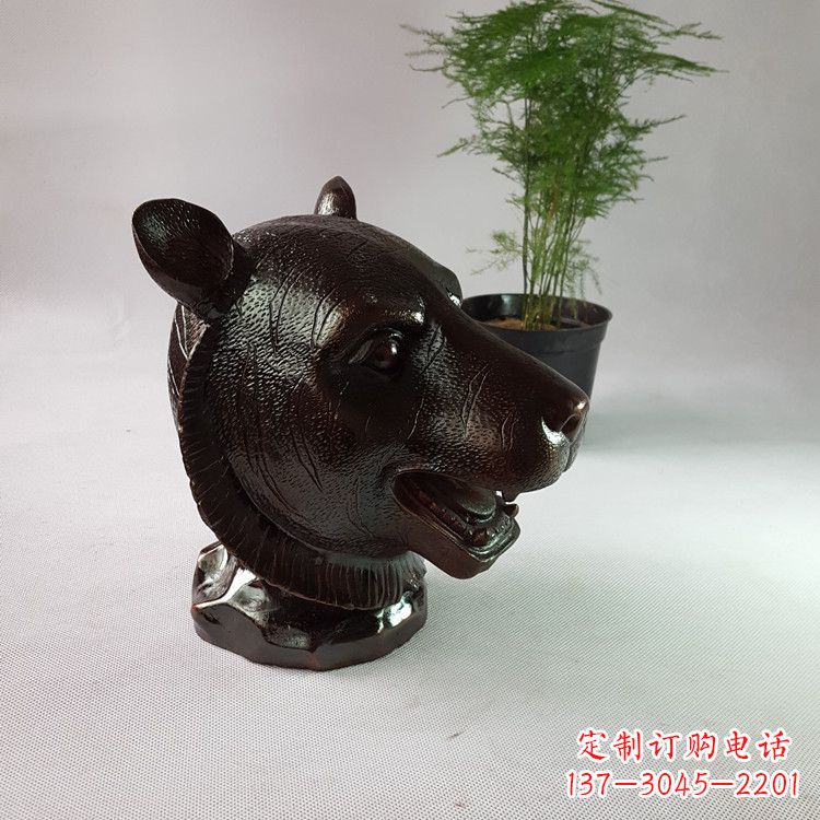 山西注入传统元素的生肖铜雕