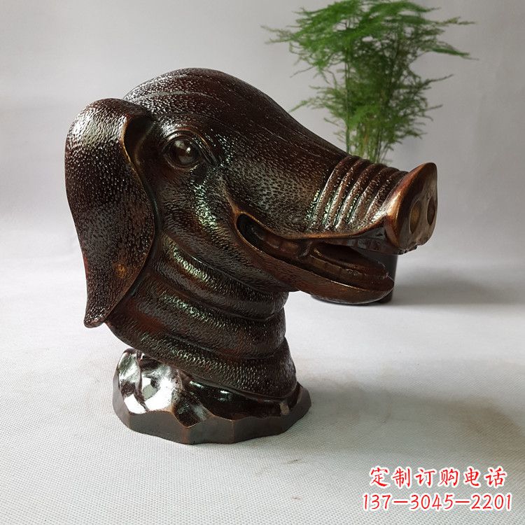 山西精美完美的生肖猪铜兽首
