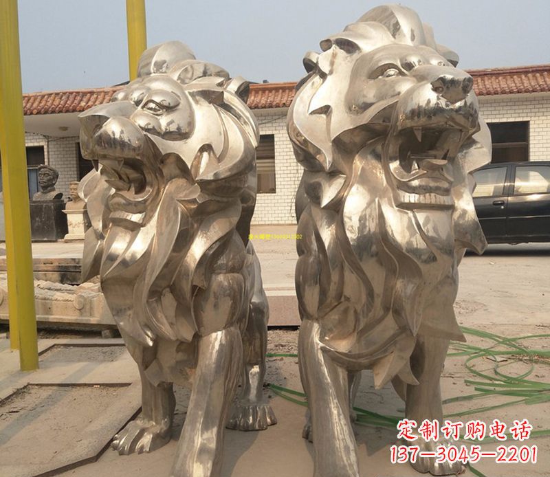 山西象征力量与智慧的狮子雕塑