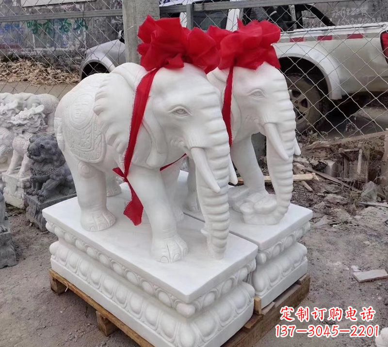 山西元宝驾驭的大象雕塑艺术