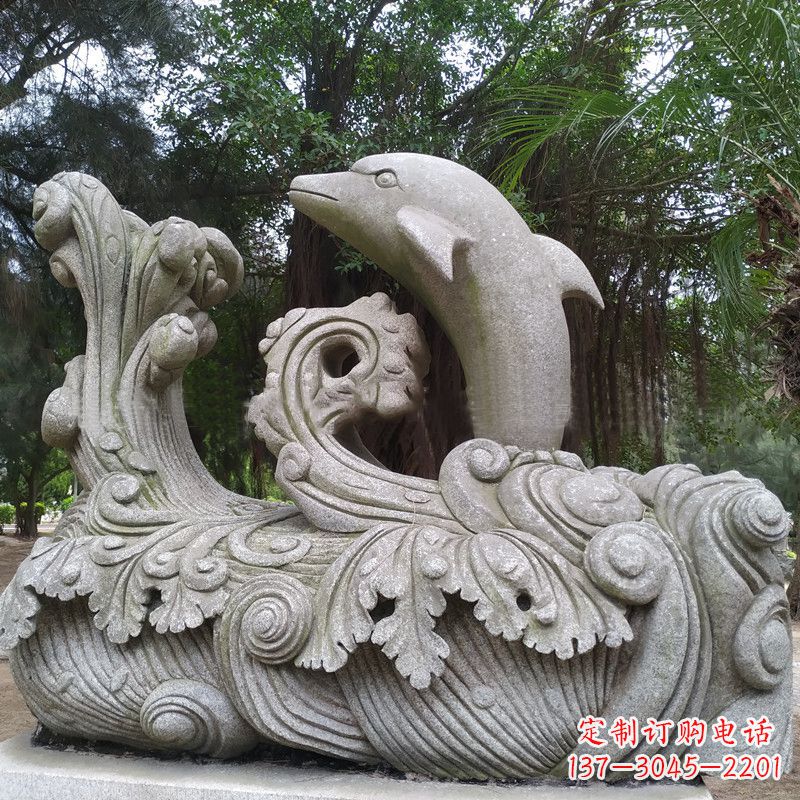 山西精美的石雕海豚雕塑,为您的公园林营造出别具匠心的水景特色