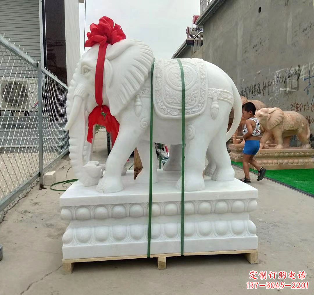 山西中领雕塑精美玉雕大象