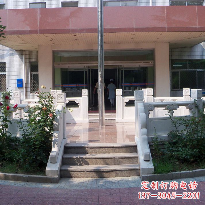 山西石雕校园国旗台