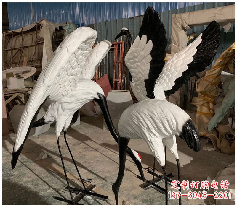 山西石雕展翅丹顶鹤动物雕塑