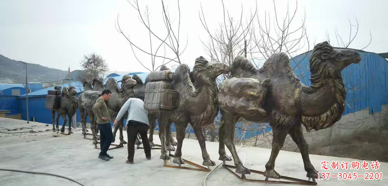 山西丝绸之路骆驼雕塑