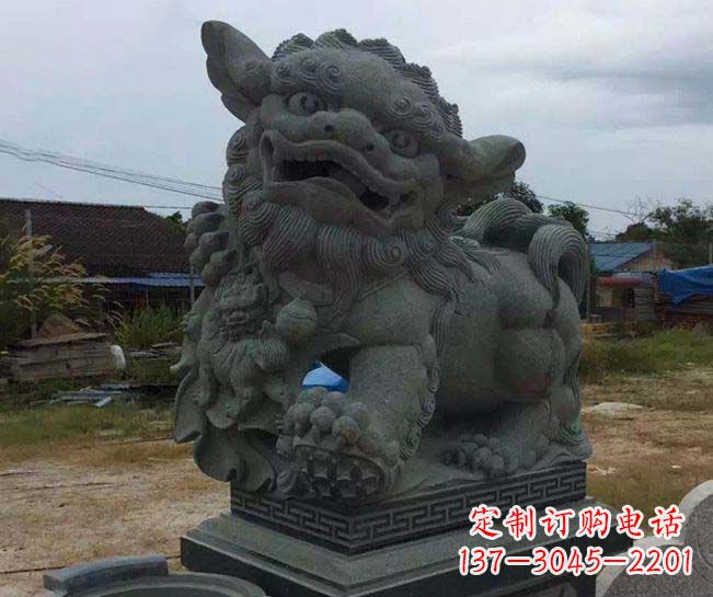 山西寺庙景观南方狮子石雕